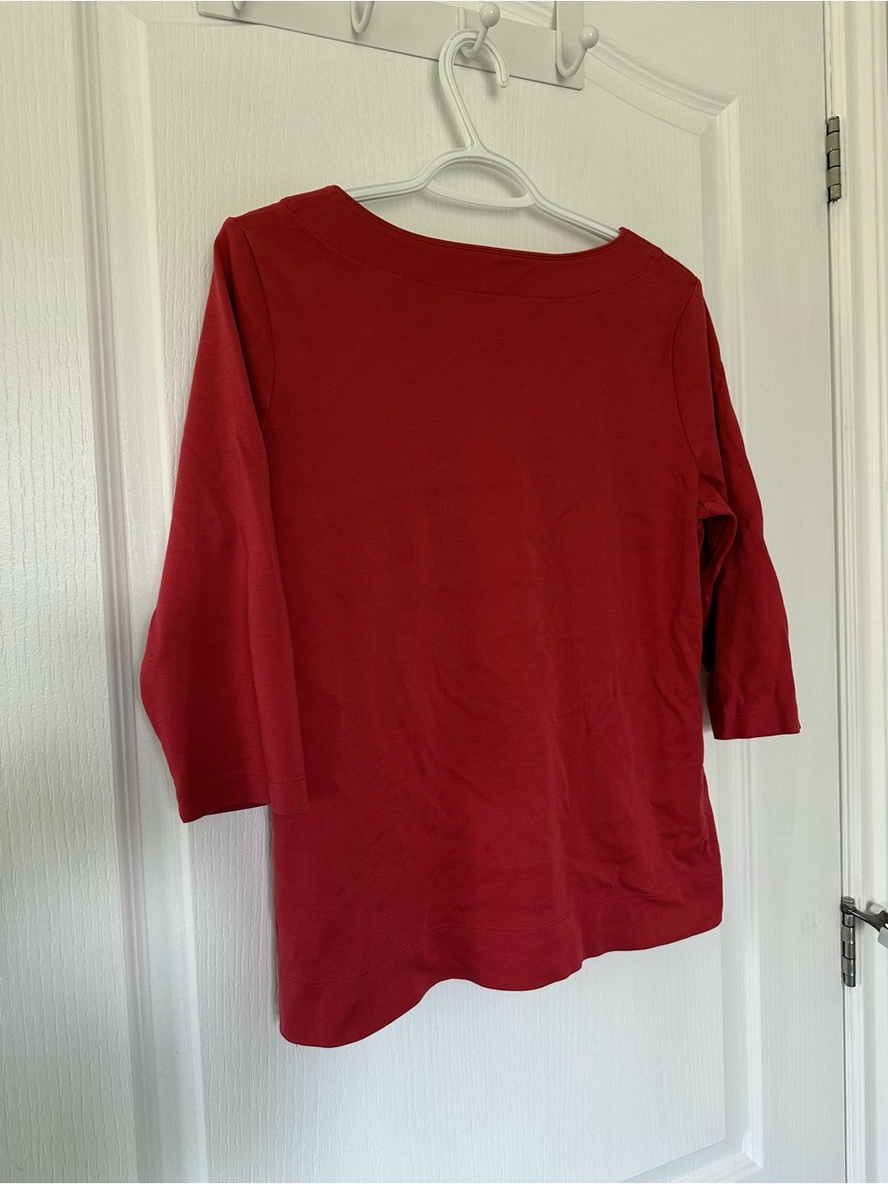 L.L. Bean Women’s Red Cotton V-Neck 3/4 Sleeve Top M Petite Casual Athliesure - Picture 2 of 6